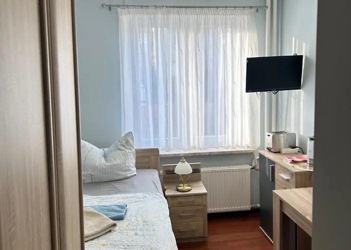 Private Grosse * Naumburg (Saale)